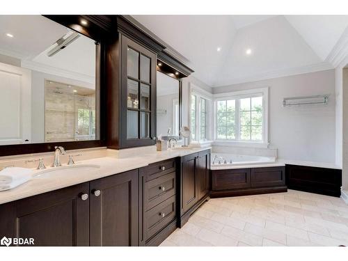 1237 Donlea Crescent, Oakville, ON - Indoor Photo Showing Bathroom