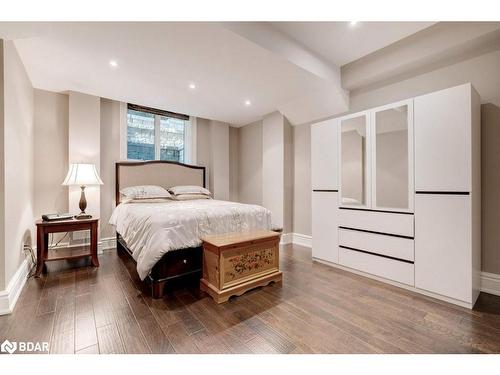 1237 Donlea Crescent, Oakville, ON - Indoor Photo Showing Bedroom