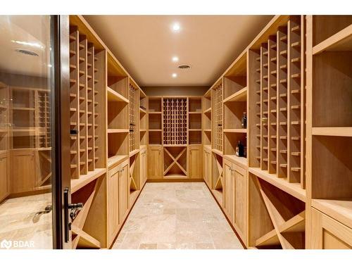 1237 Donlea Crescent, Oakville, ON - Indoor With Storage