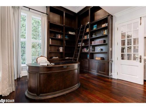 1237 Donlea Crescent, Oakville, ON - Indoor