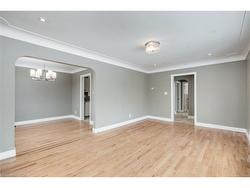 (UPPER)-317 King Street E Hamilton, ON L8G 1M2