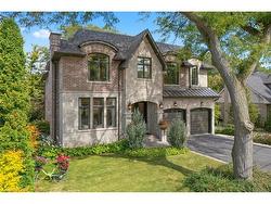 1285 Mineola Garden  Mississauga, ON L5G 3Y5