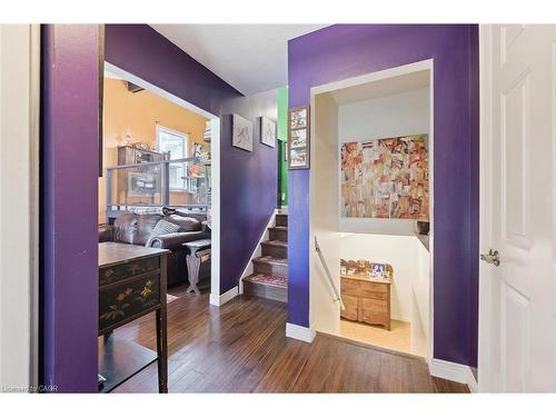 31 Saxony Circle, Cambridge, ON - Indoor Photo Showing Other Room