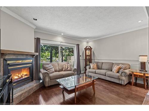 82-2205 South Millway, Mississauga, ON - Indoor Photo Showing Living Room With Fireplace