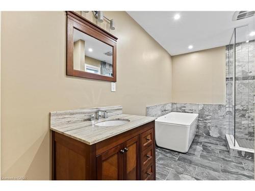 82-2205 South Millway, Mississauga, ON - Indoor Photo Showing Bathroom