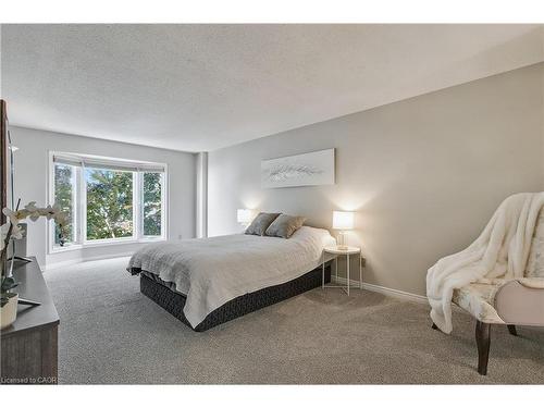 104 Valley Ridge Crescent, Waterloo, ON - Indoor Photo Showing Bedroom