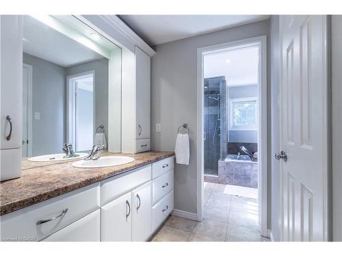 104 Valley Ridge Crescent, Waterloo, ON - Indoor Photo Showing Bathroom