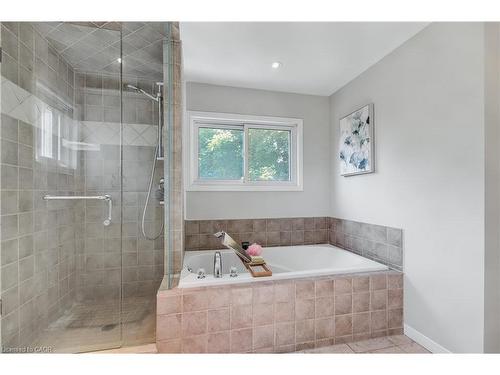 104 Valley Ridge Crescent, Waterloo, ON - Indoor Photo Showing Bathroom