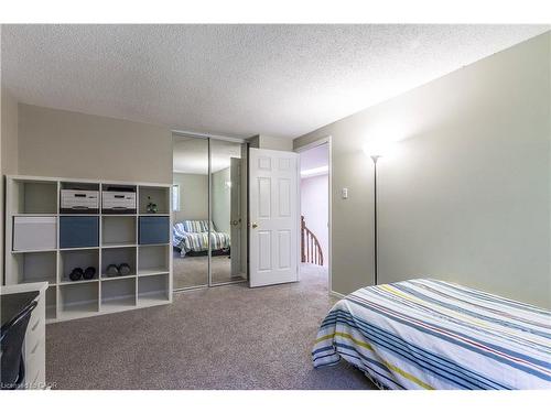 104 Valley Ridge Crescent, Waterloo, ON - Indoor Photo Showing Bedroom