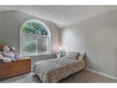 104 Valley Ridge Crescent, Waterloo, ON - Indoor Photo Showing Bedroom