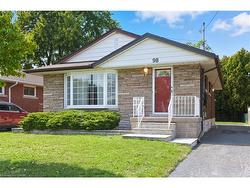 98 East 16th Street  Hamilton, ON L9A 4J3