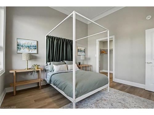 33 Sister Kern Terrace, Hamilton, ON - Indoor Photo Showing Bedroom