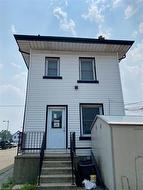 3 Britannia Avenue  Hamilton, ON L8H 1W3