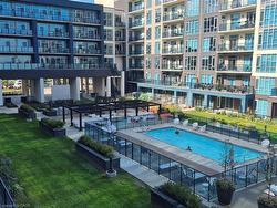 308-16 Concord Place  Grimsby, ON L3M 4E8