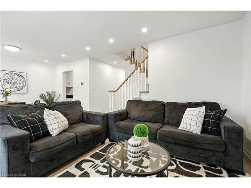 4-2252 Walkers Line, Burlington, ON - Indoor Photo Showing Living Room