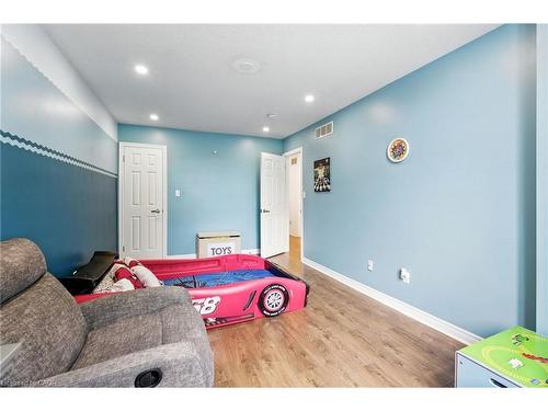 4-2252 Walkers Line, Burlington, ON - Indoor