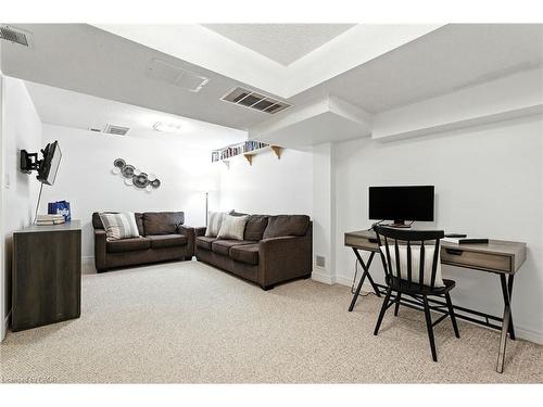 4-2252 Walkers Line, Burlington, ON - Indoor