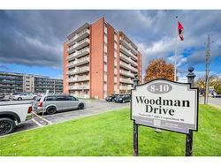 503-8 Woodman Drive S Hamilton, ON L8K 4C9