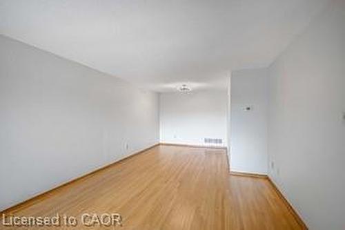 100 Antigua Road, Mississauga, ON - Indoor Photo Showing Other Room