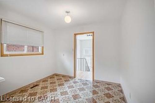 100 Antigua Road, Mississauga, ON - Indoor