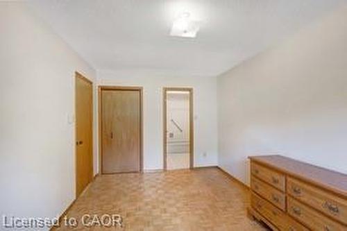 100 Antigua Road, Mississauga, ON - Indoor Photo Showing Other Room