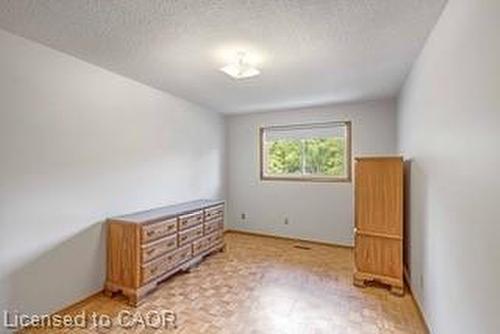 100 Antigua Road, Mississauga, ON - Indoor Photo Showing Other Room