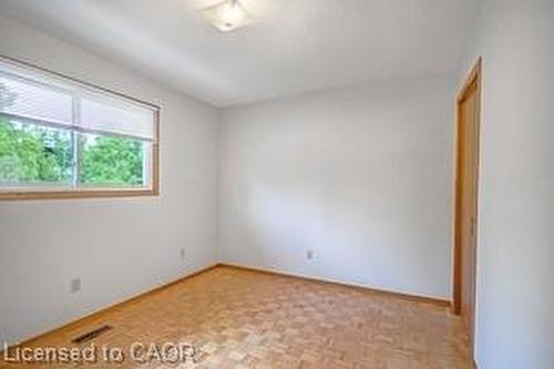 100 Antigua Road, Mississauga, ON - Indoor Photo Showing Other Room