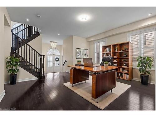 425 Rideau River Street, Waterloo, ON - Indoor