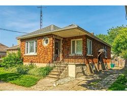 70 Concord Avenue  St. Catharines, ON L2M 5N8