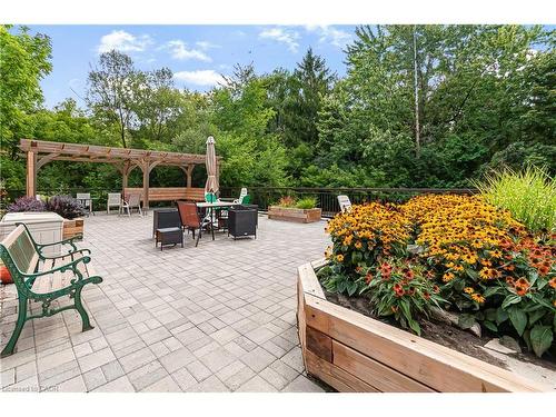 106-249 Major Mackenzie Drive E, Richmond Hill, ON - Outdoor