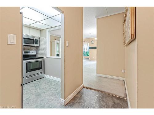 106-249 Major Mackenzie Drive E, Richmond Hill, ON - Indoor