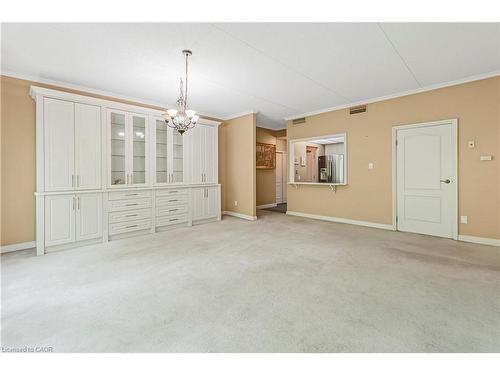 106-249 Major Mackenzie Drive E, Richmond Hill, ON - Indoor Photo Showing Other Room