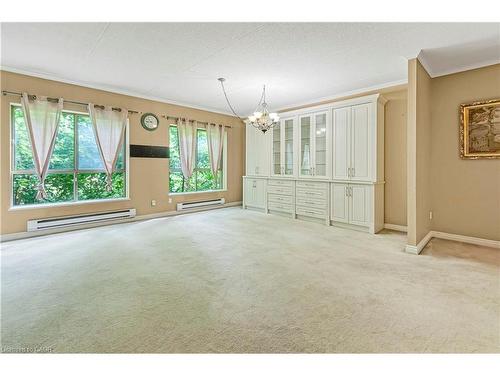 106-249 Major Mackenzie Drive E, Richmond Hill, ON - Indoor