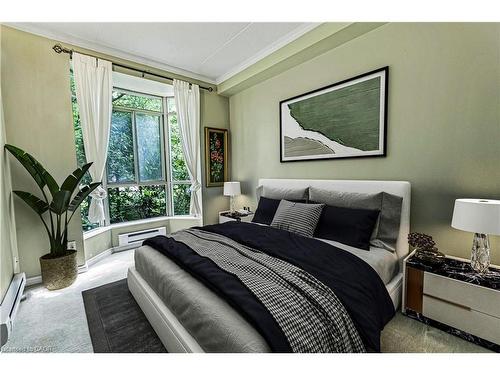 106-249 Major Mackenzie Drive E, Richmond Hill, ON - Indoor Photo Showing Bedroom