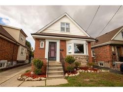 186 Huxley Avenue S Hamilton, ON L8K 2R3