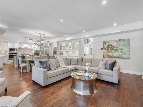 3087 Lakeshore Road, Burlington, ON - Indoor Photo Showing Living Room