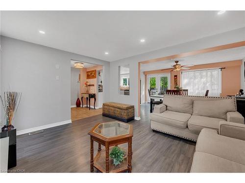 603 Preston Parkway, Cambridge, ON - Indoor Photo Showing Living Room