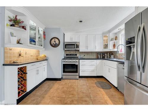 603 Preston Parkway, Cambridge, ON - Indoor Photo Showing Kitchen