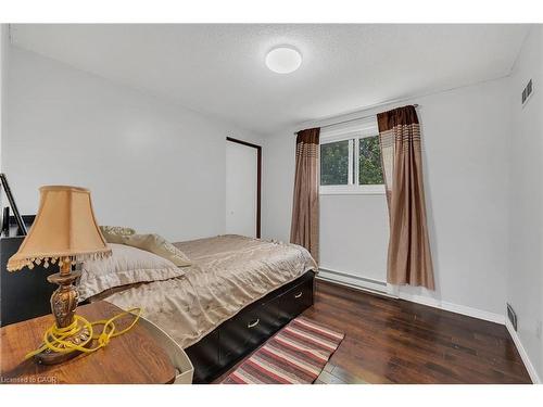 603 Preston Parkway, Cambridge, ON - Indoor Photo Showing Bedroom