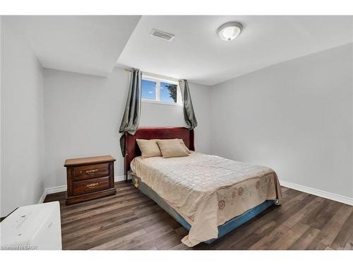 603 Preston Parkway, Cambridge, ON - Indoor Photo Showing Bedroom