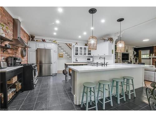 1097 Mineral Springs Road, Ancaster, ON - Indoor Photo Showing Kitchen With Upgraded Kitchen