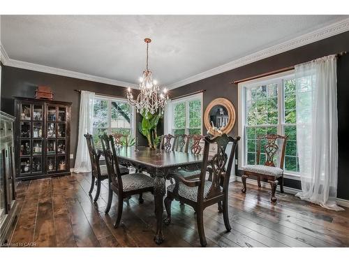 1097 Mineral Springs Road, Ancaster, ON - Indoor Photo Showing Dining Room