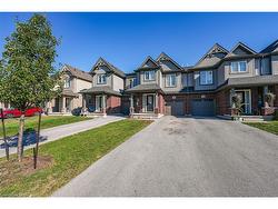 152 Heron Street  Welland, ON L3C 0G8