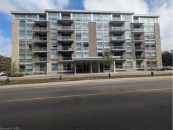 103-467 Charlton Avenue E Hamilton, ON L3M 0B3