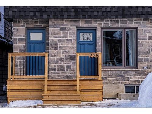 A-225 East 24Th Street, Hamilton, ON - Outdoor