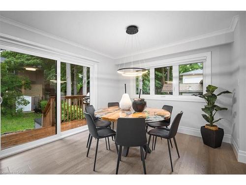 162 Greenbrook Drive, Kitchener, ON - Indoor Photo Showing Dining Room