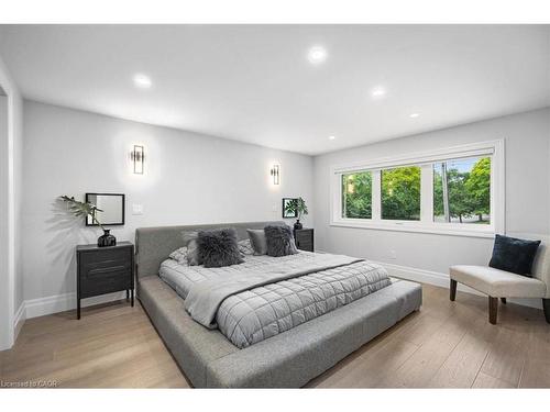 162 Greenbrook Drive, Kitchener, ON - Indoor Photo Showing Bedroom