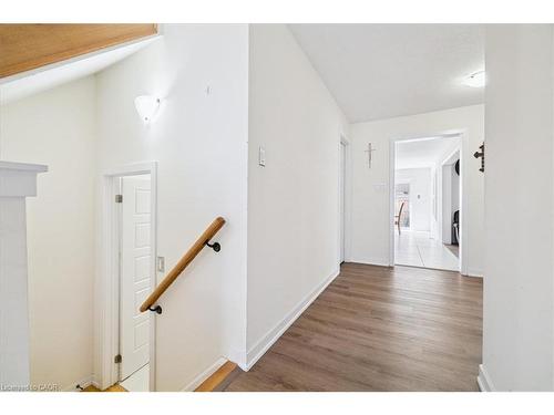 107 Pagebrook Crescent, Stoney Creek, ON - Indoor Photo Showing Other Room
