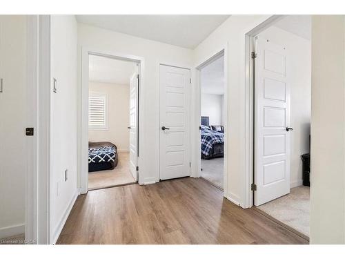 107 Pagebrook Crescent, Stoney Creek, ON - Indoor Photo Showing Other Room