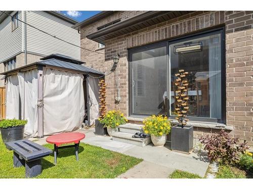 107 Pagebrook Crescent, Stoney Creek, ON - Outdoor